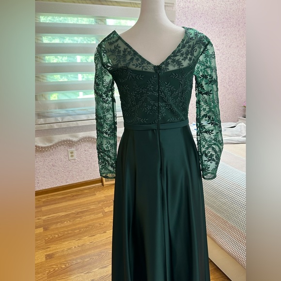 Dress from Turkey - Picture 5 of 6